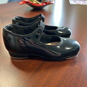 Capezio girls tap shoes
